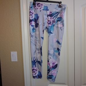 Fabletics Yoga capris